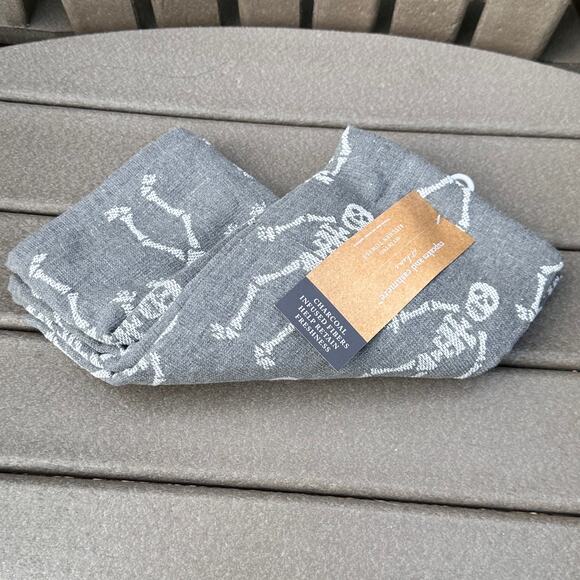 Cupcakes and Cashmere Grey Skeleton Kitchen Towel 2 Pack Halloween Towels New - Picture 3 of 10